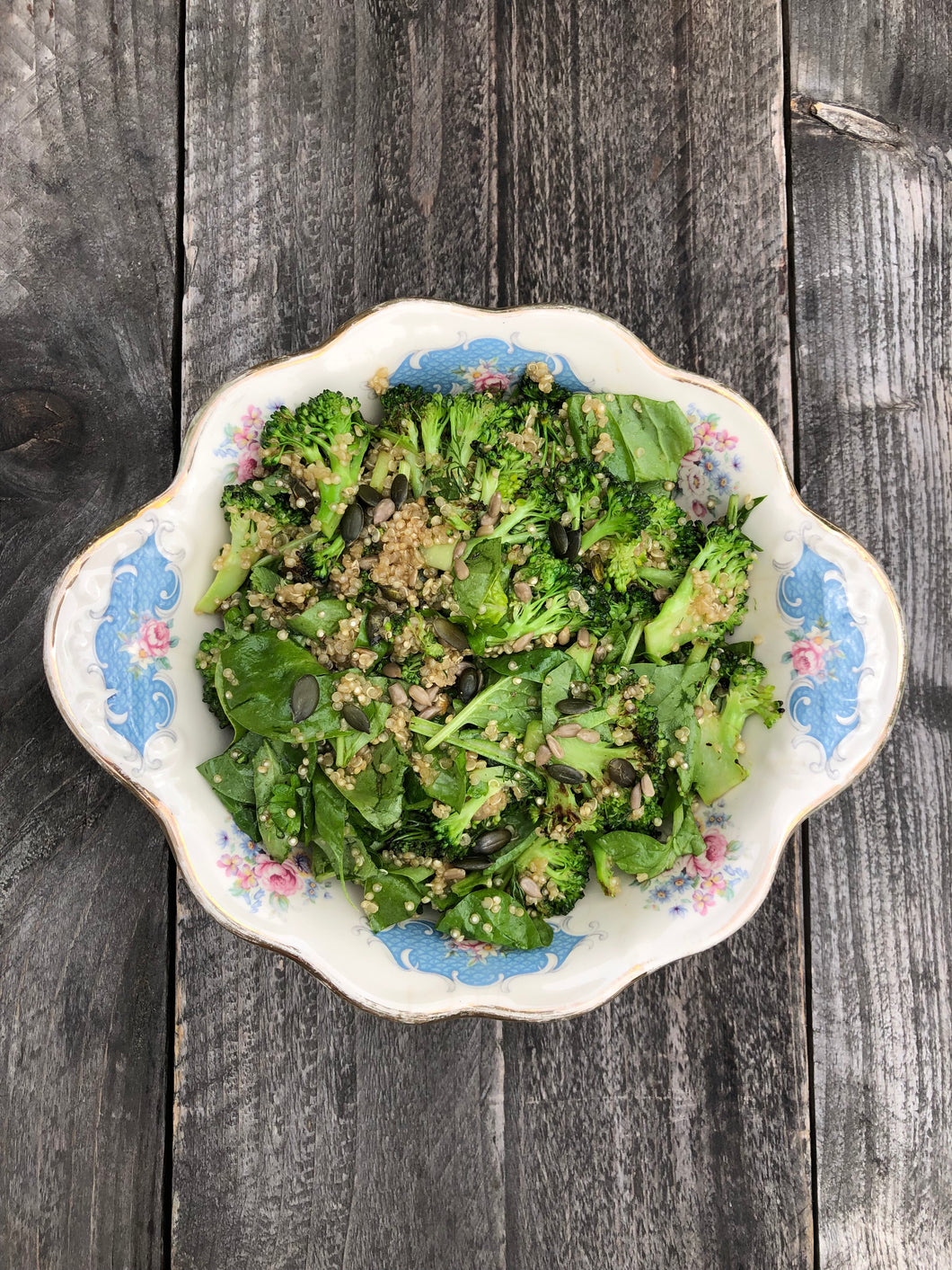 SEEDED QUINOA, BROCCOLI AND SPINACH SALAD